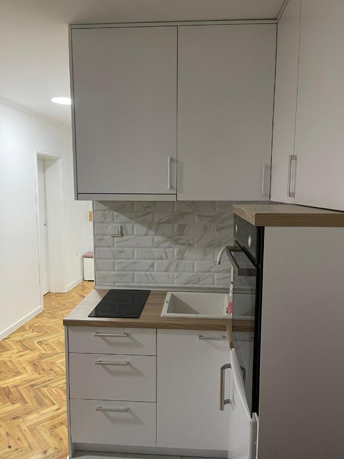 Ferienwohnung Stan Centar Ns Novi Sad Exterior foto